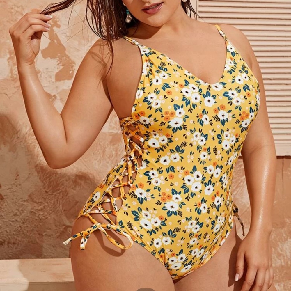 Plus Size Floral Print One Piece Swimsuit